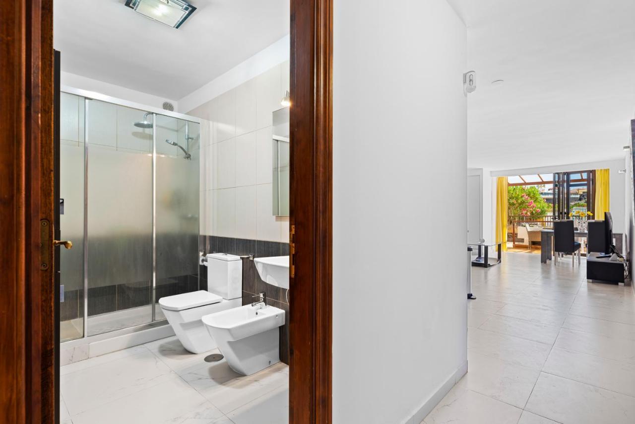 Neptuno Pool And Beach Private Access Puerto de Santiago  Εξωτερικό φωτογραφία